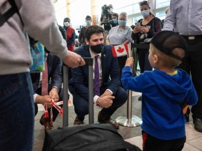 Canada welcomes historic number of newcomers in 2022